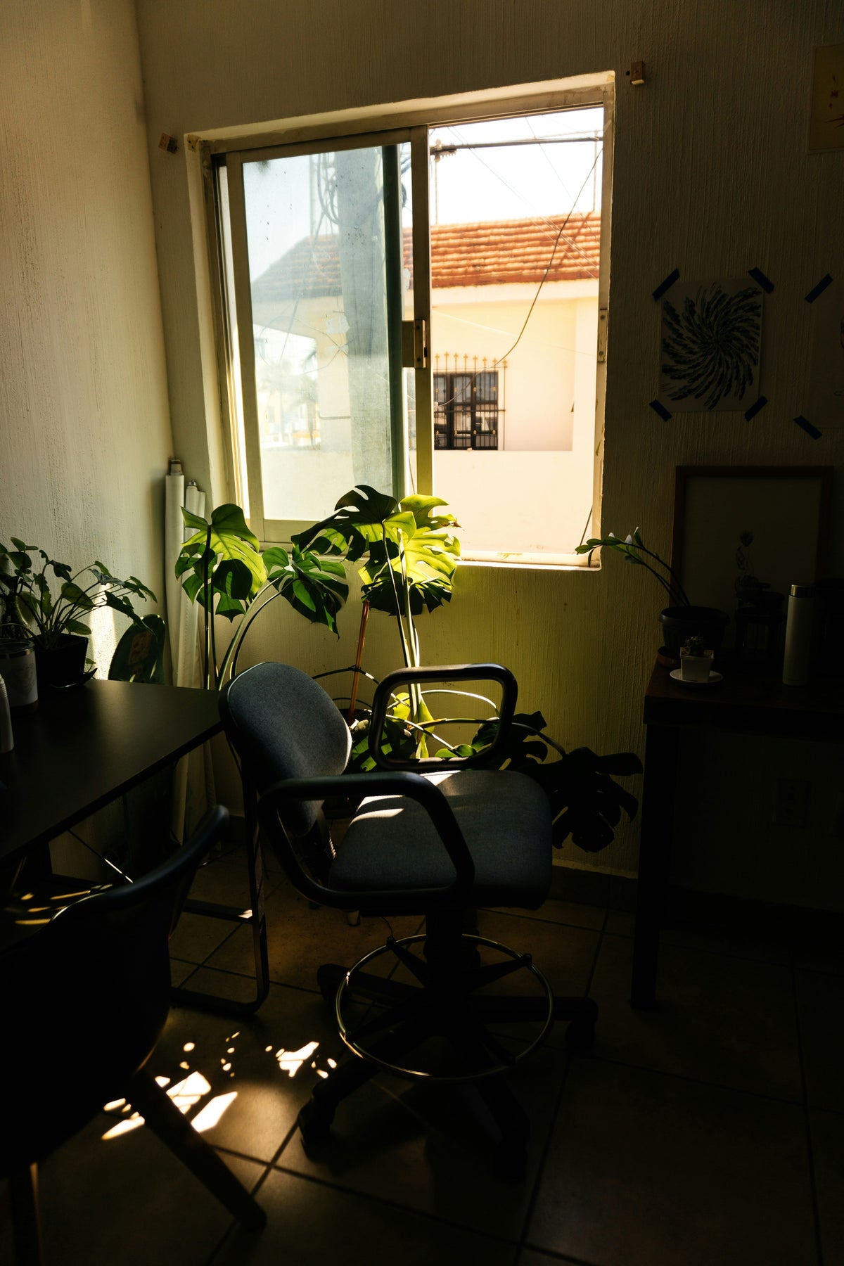 Escape the City: How to Create Your Own Forest Sanctuary in Your Workspace - Yunicrafts