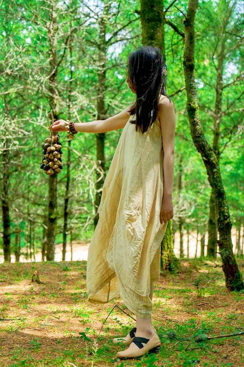 Handmade Entada, Pala Cardamom & Chacha Oleander Seed Shell Hand Bell– Natural Rainforest Sound