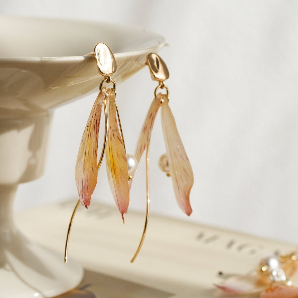 "Fairy Wings" Real Alstroemeria Earrings - Yunicrafts