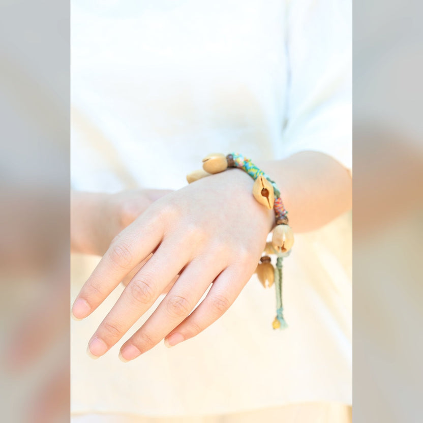 "The Happy Pistachio" - Hand - Braided Natural Shell Bracelet with Colorful Cord - Yunicrafts