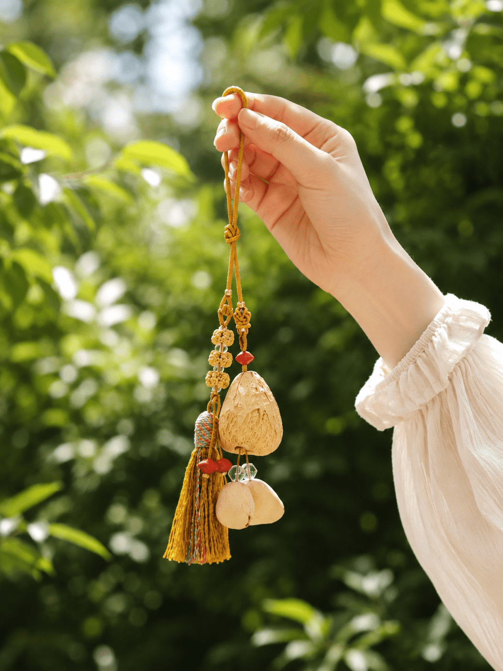 "Indigo Guardian" Tassel Seed Charm - Yunicrafts