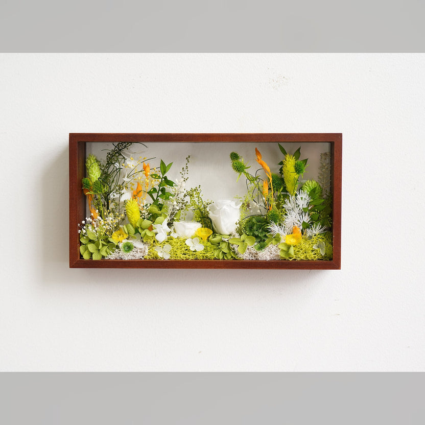 "The Landscape Garden" - Real Preserved Flower Shadow Box (Panoramic Desk Decor) - Yunicrafts