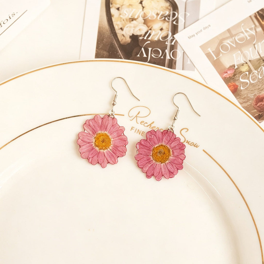 Pink Marguerite Resin Earrings - Yunicrafts