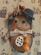 Handmade Entada Pod Ornament with Spinning Feature – Nature-Inspired Gift