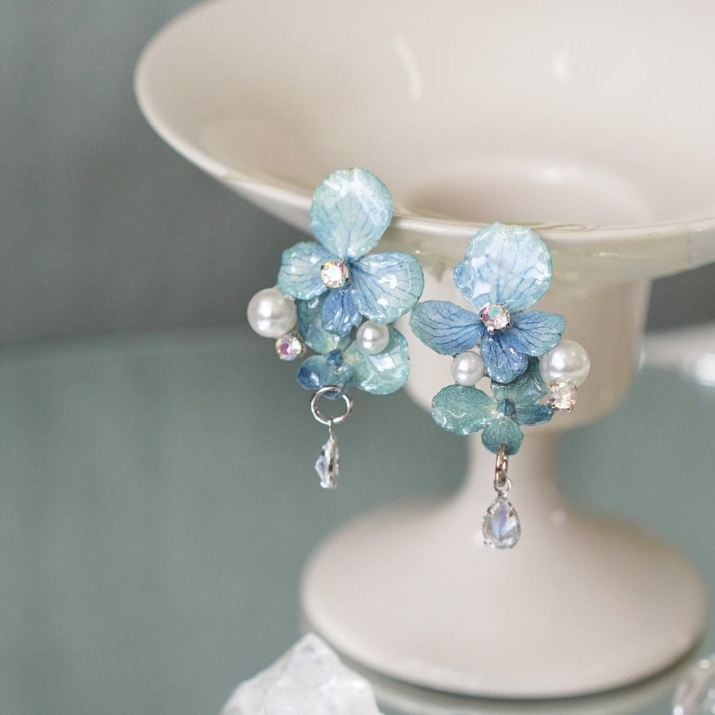 "Raindrop Waltz" Hydrangea Earrings - Yunicrafts