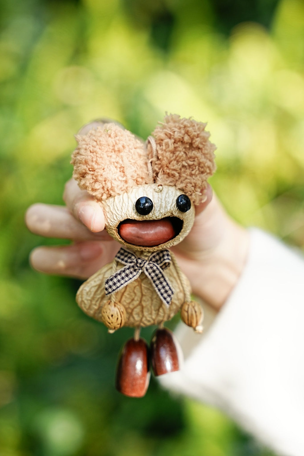 "The Chatterbox" - Funny Big - Mouth Nut Shell Doll with Fuzzy Ears - Yunicrafts