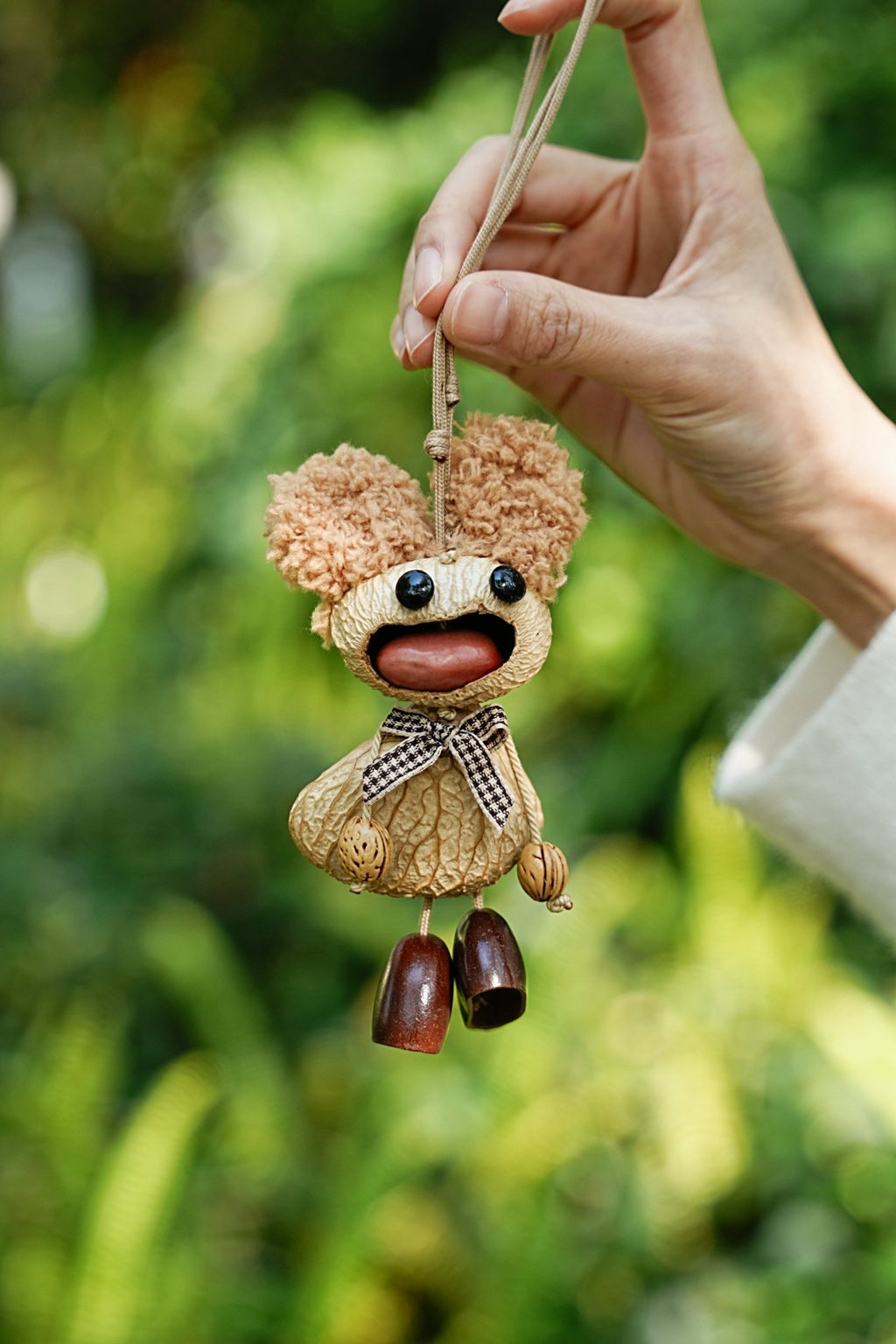 "The Chatterbox" - Funny Big - Mouth Nut Shell Doll with Fuzzy Ears - Yunicrafts