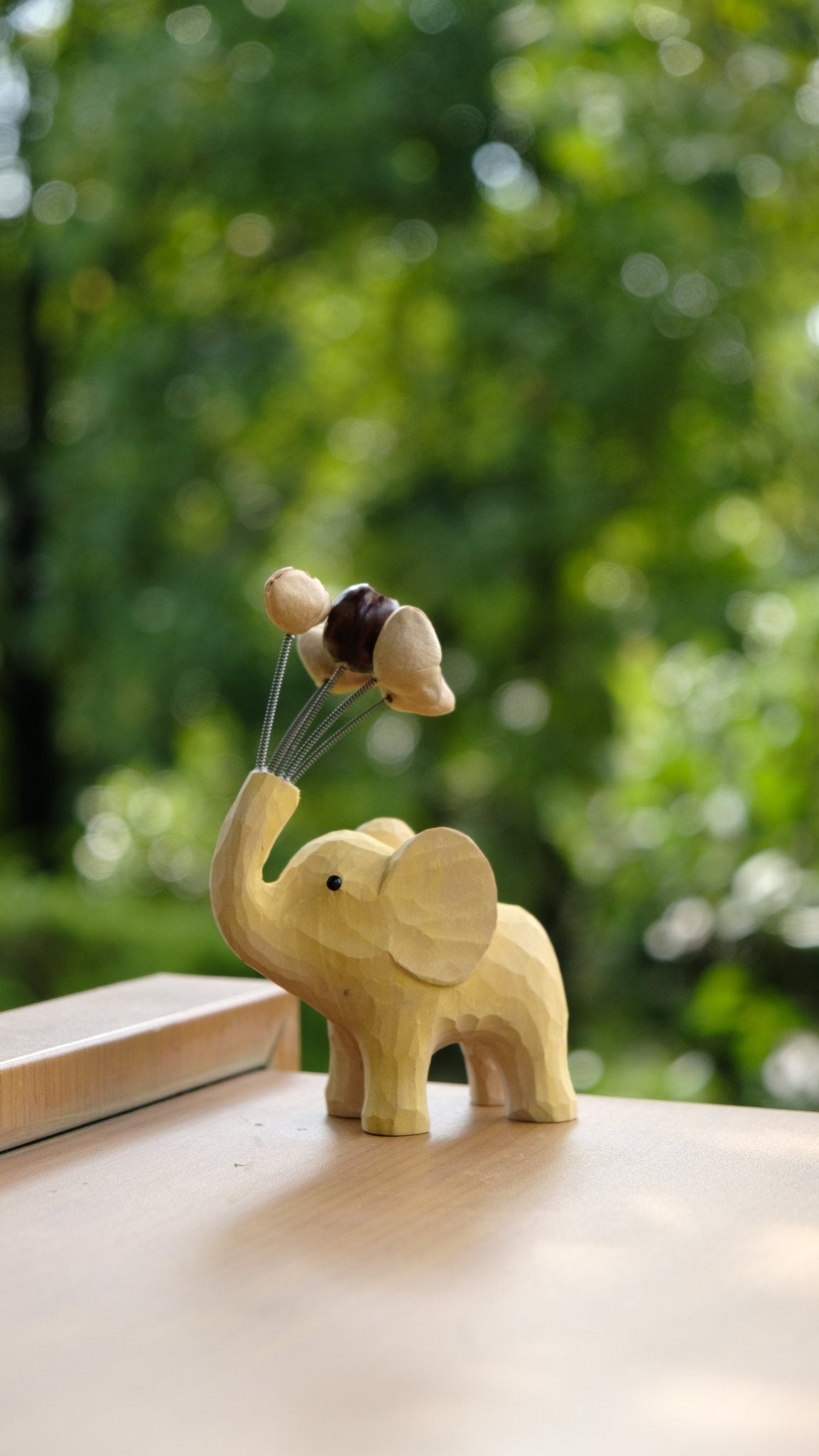 "The Dreamy Elephant" - Wooden Phone Stand & Seed Balloon Car Ornament - Yunicrafts