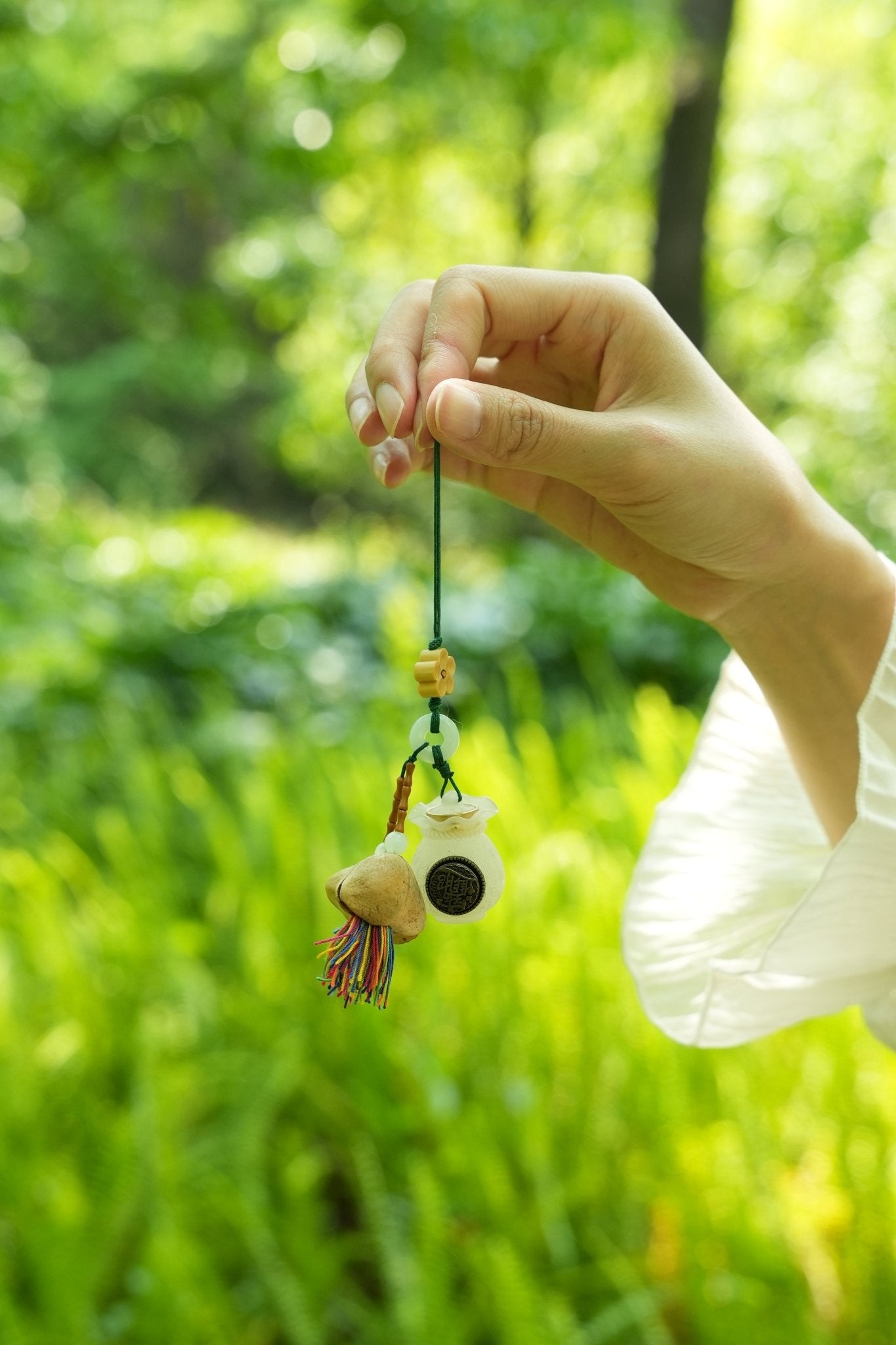 "The Fortune Pouch" - White Bodhi Style Money Bag Charm with Coin & Colorful Tassel - Yunicrafts