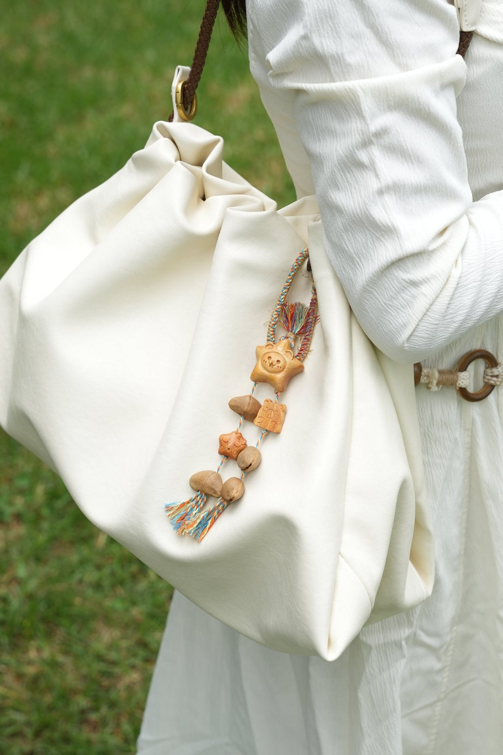 "The Happy Star" - Carved Wood Smiling Star & Toast Bag Charm - Yunicrafts