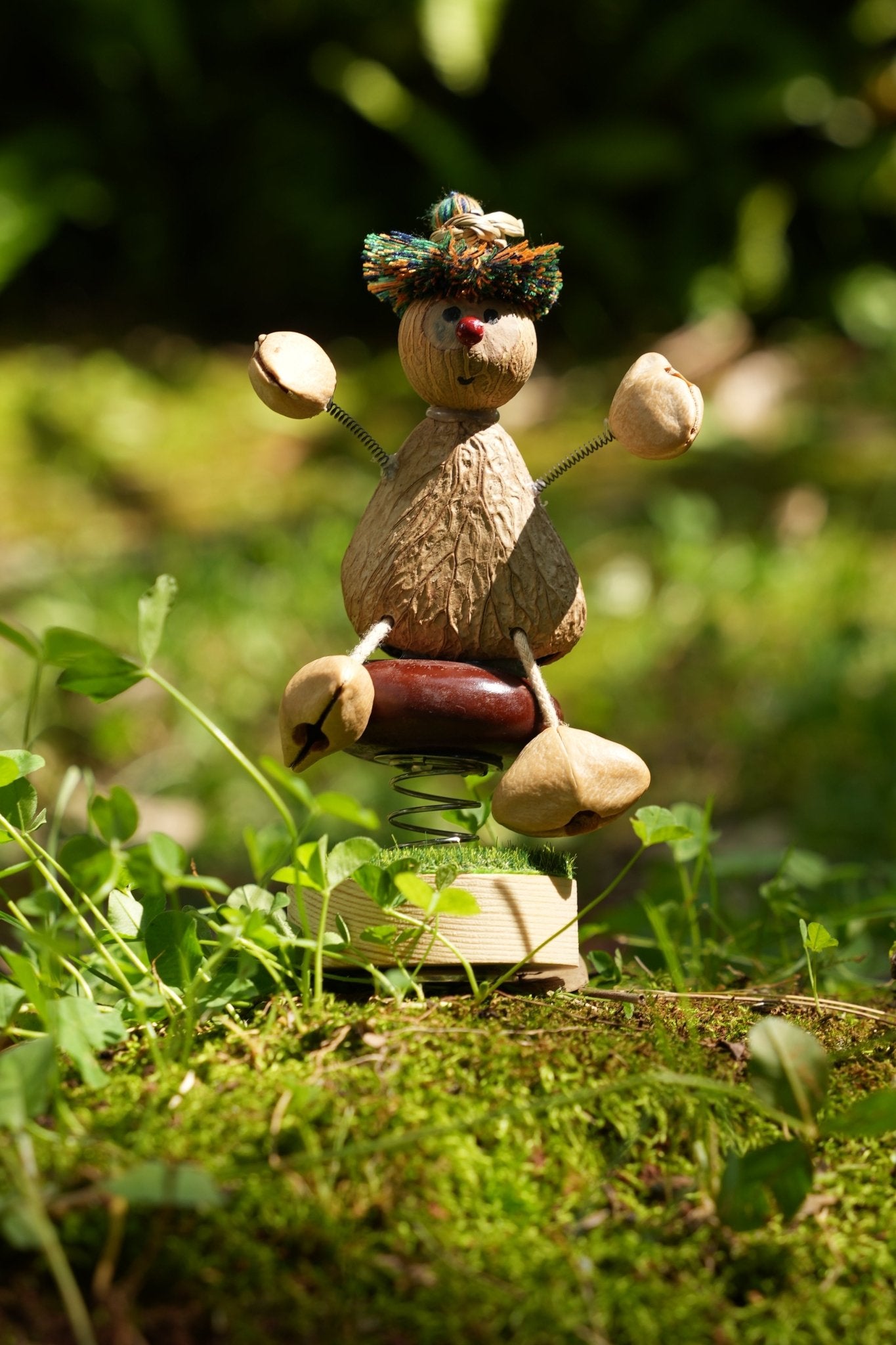 The Little Nut Guardian | Real Seed Shell Bobblehead & Car Dashboard Ornament - Yunicrafts