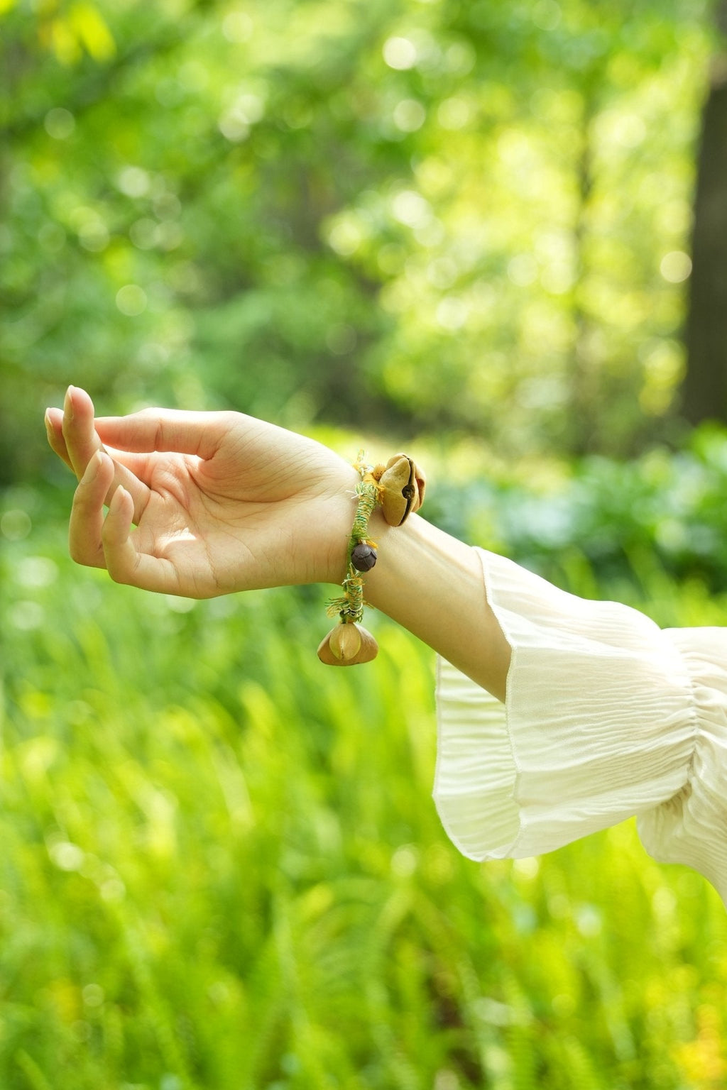 "The Meadow Dancer" Braided Seed Bracelet - Yunicrafts