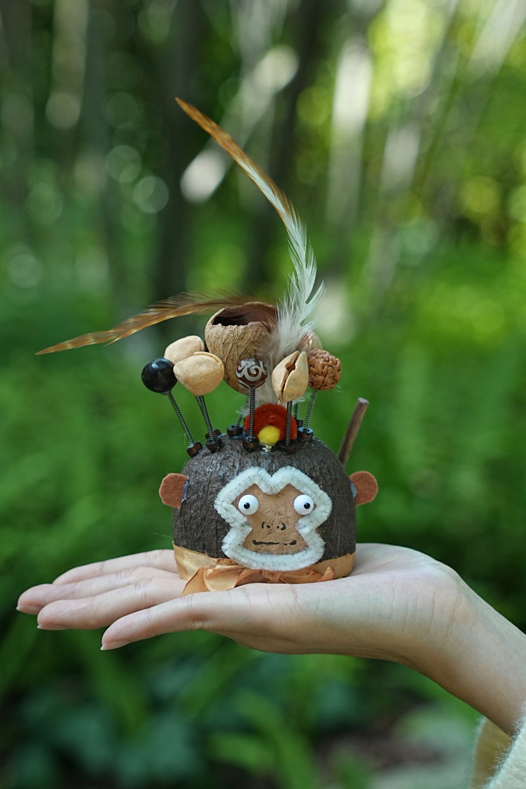 "The Monkey King Guardian" - Nut Shell Monkey Doll with Feathers & Staff - Yunicrafts