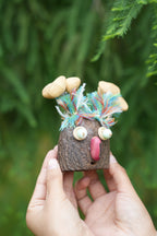 "The Rock Star Parrot" - Punk Mohawk Nut Shell Bird Doll - Yunicrafts