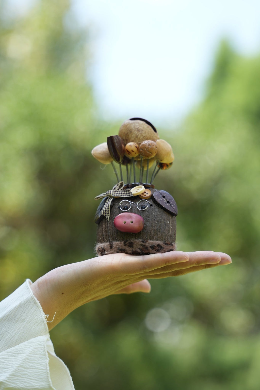 "The Scholar Piggy" - Smart Nut Shell Pig Doll with Glasses & Plaid Bow - Yunicrafts