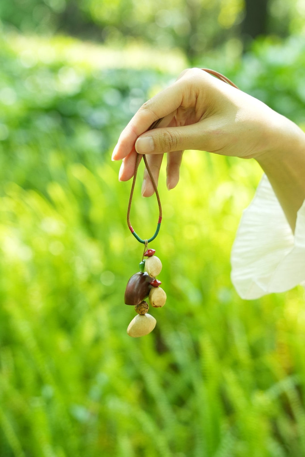 "The Simple Seed" - Minimalist Natural Fruit Pit Strap Charm - Yunicrafts