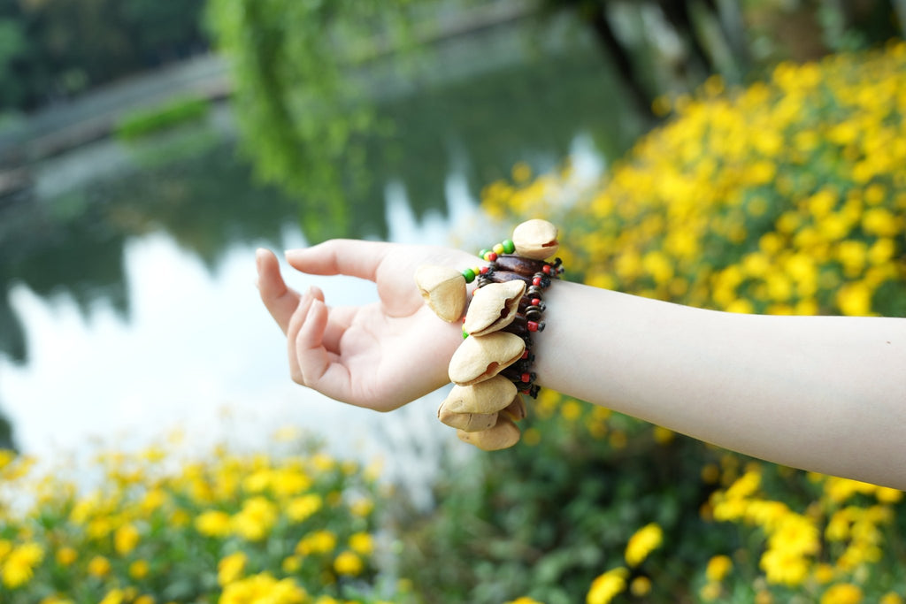 "The Tribal Dancer" - Handcrafted Nut Shell Rattle Bracelet - Yunicrafts