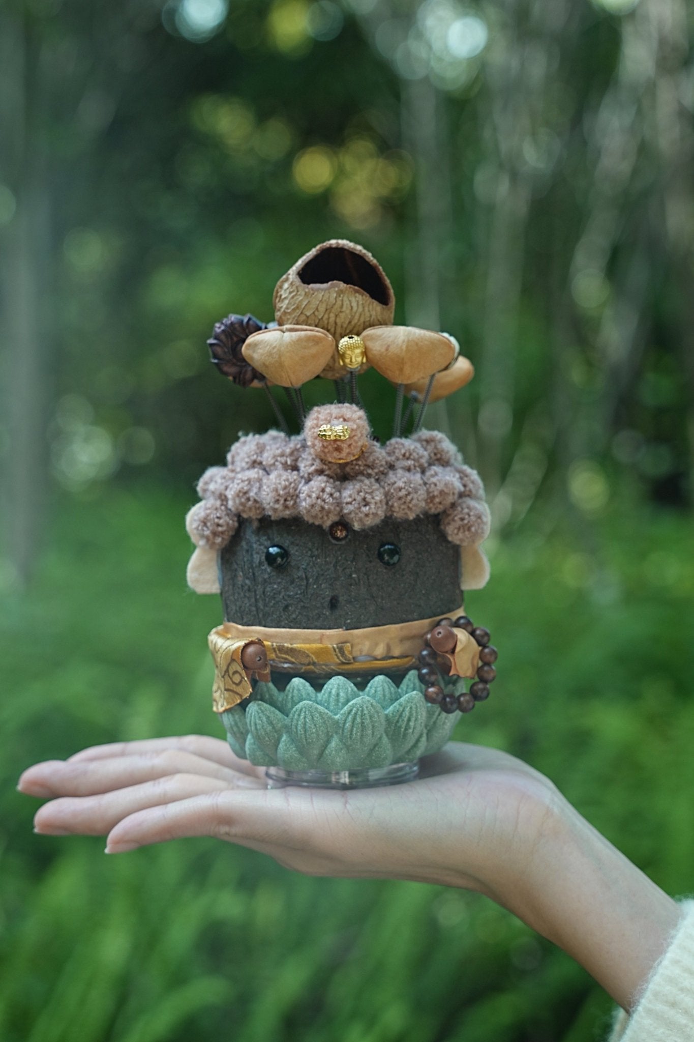 "The Zen Master" - Nut Shell Buddha Doll on Magnetic Lotus Base - Yunicrafts