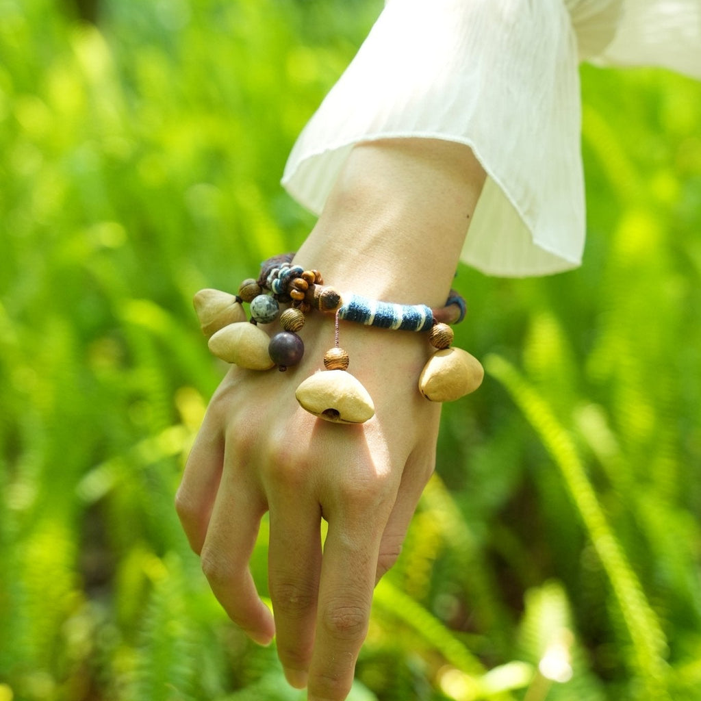 "Tribal Vine" Natural Branch Seed Bangle - Yunicrafts