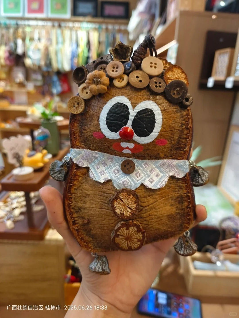 Enfeite de vagem feito à mão com olhos grandes __Entada__ - bonita decoração natural para pendurar na parede - __Yunicrafts__