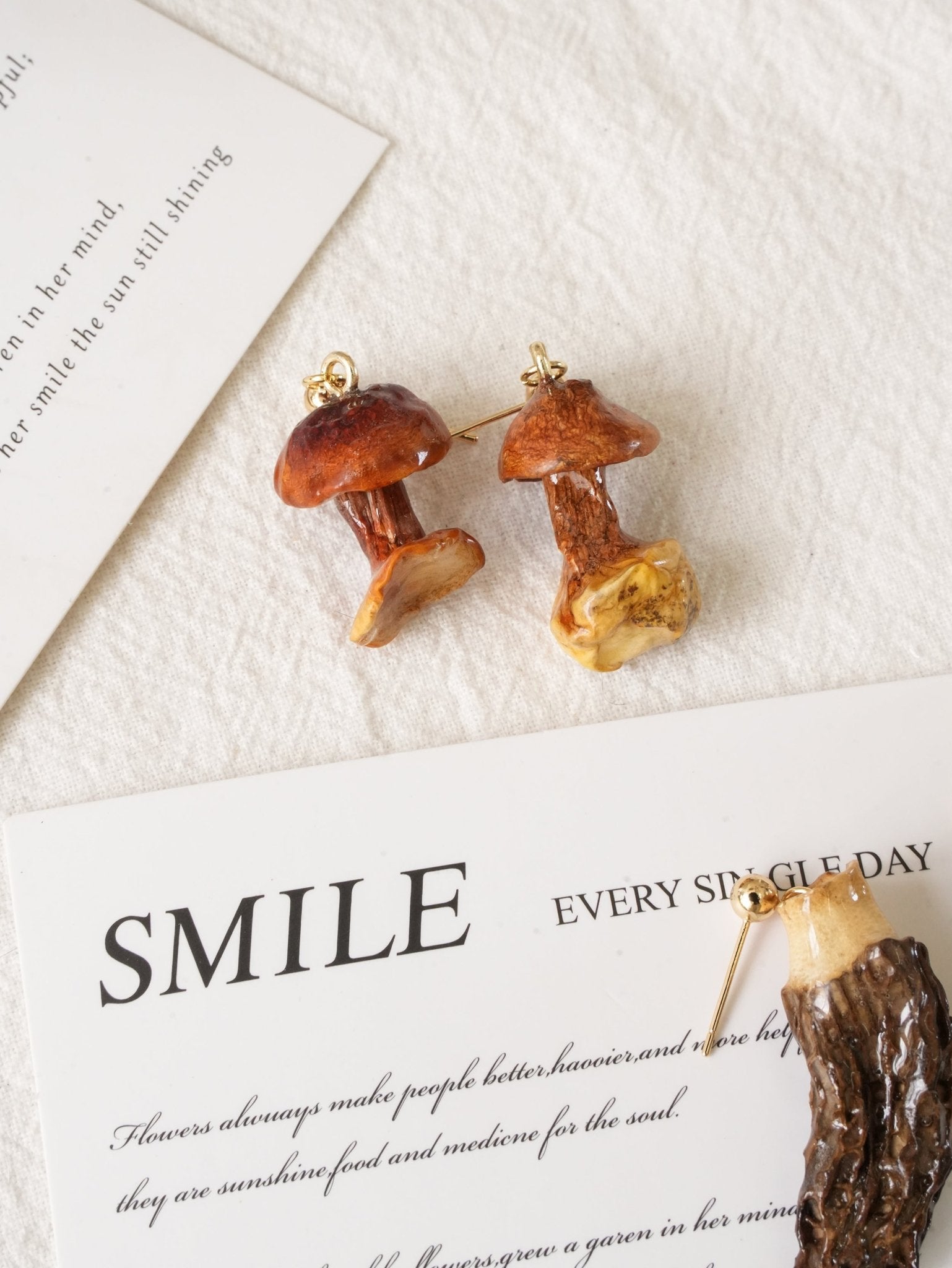Real Golden Chanterelle Mushroom Earrings - Handcrafted Botanical Resin Jewelry - Yunicrafts