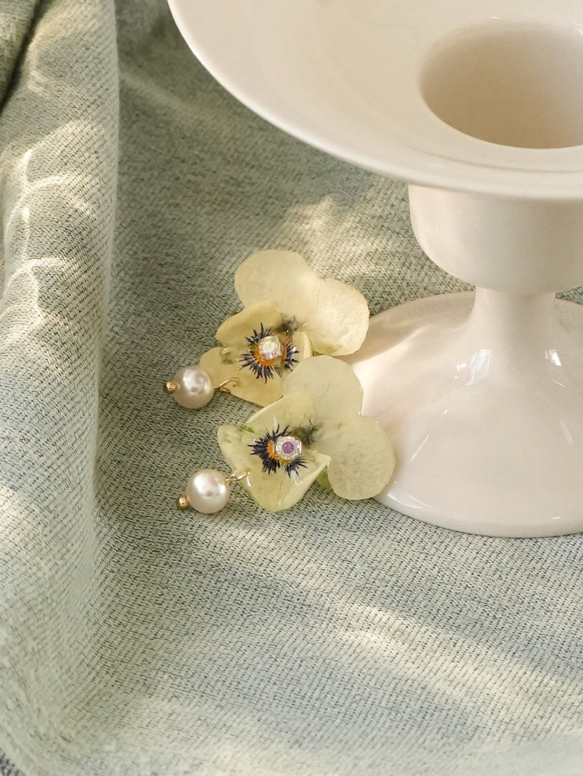 Brincos de amor-perfeito viola real com pérola - Joia de flores prensadas "The Singing Garden" - __Yunicrafts__